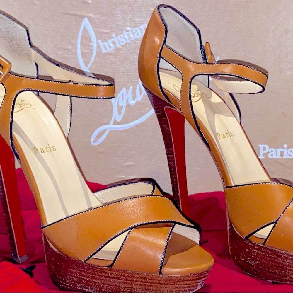 Christian Louboutin - Tan Brown vintage sandal heel